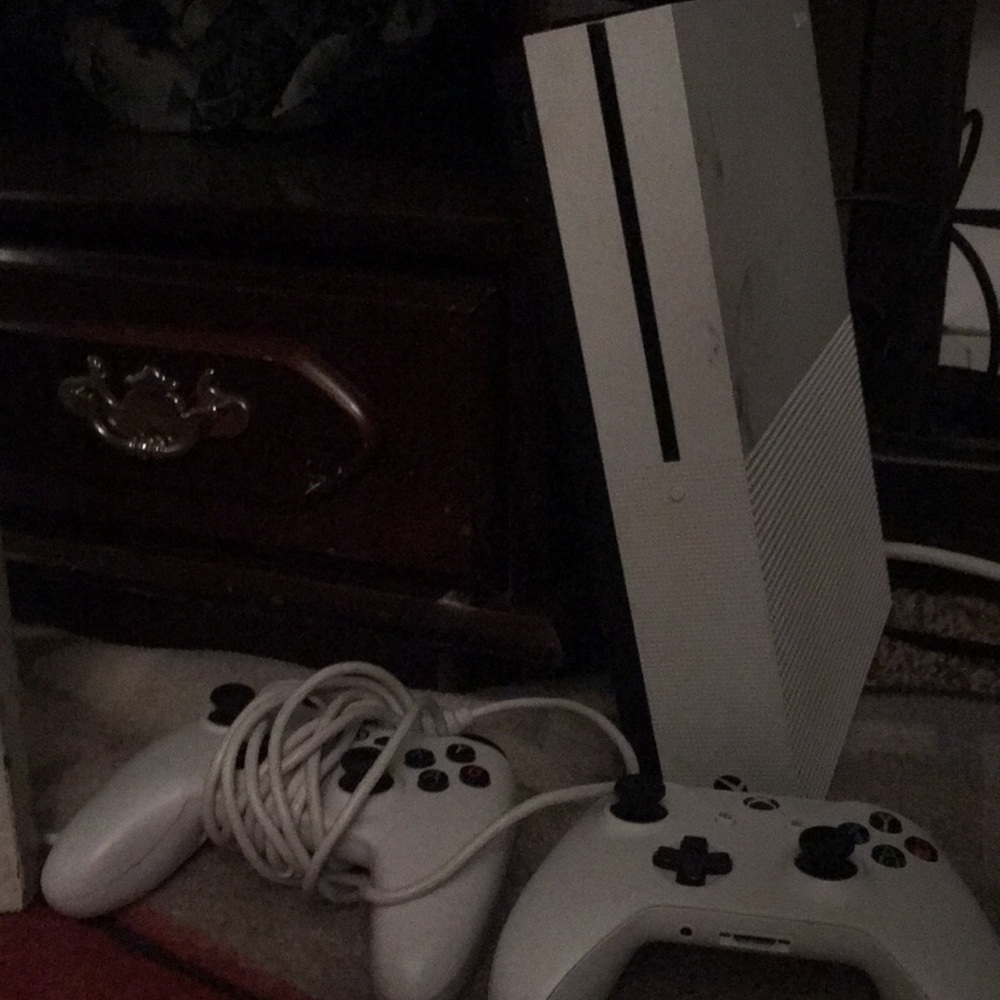 Xbox One with controller